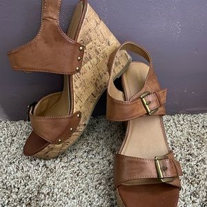 Brown wedges